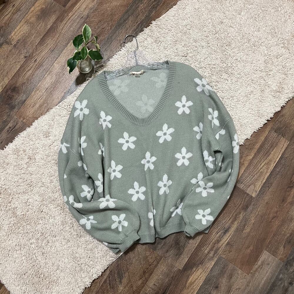 Altar'd State Size Medium Green Floral Daisy Scoop Neck Oversized Sweater